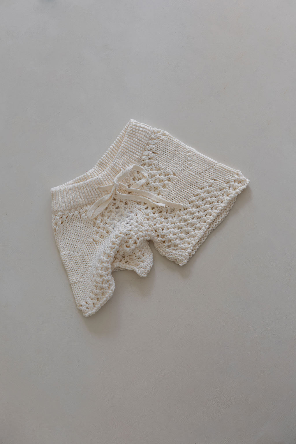 Crochet Flower Shorts | Natural