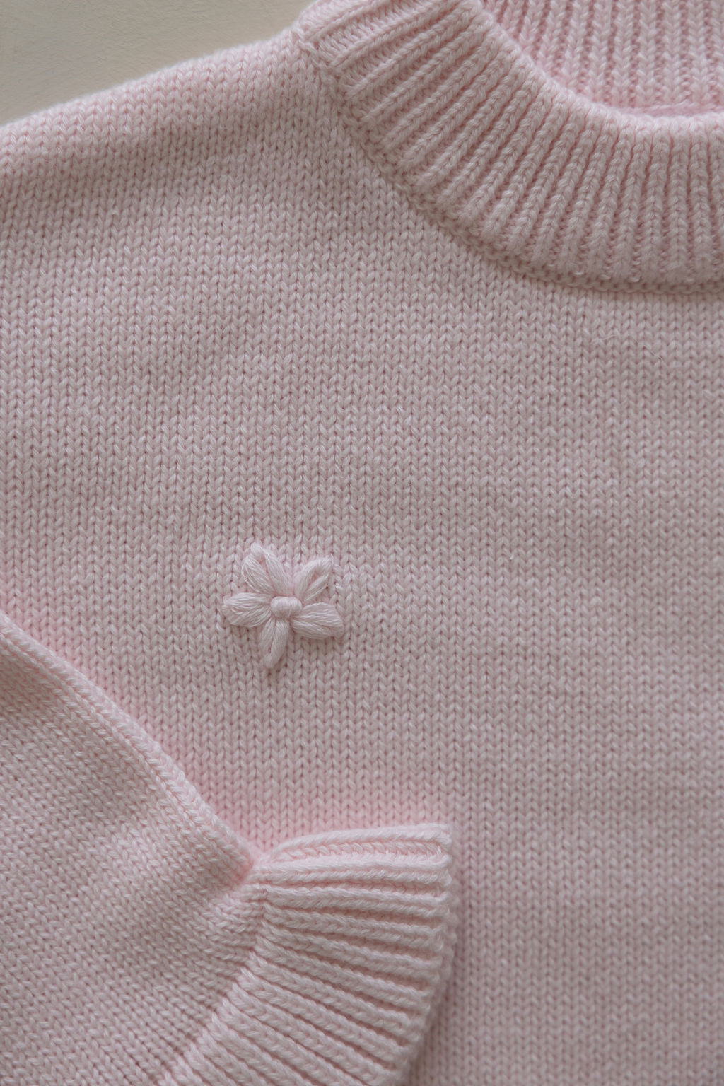Knit Embroidery Pullover | Pink sky